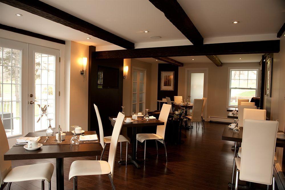 Auberge Sous L'Edredon B&B Saint-Sauveur Exterior photo